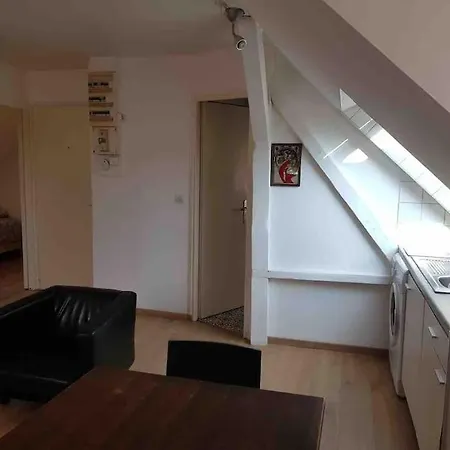 Apartamento P55 3 Pieces Lumineux Et Calme Sur Les Toits Location Mobilite 1 Mois Minimum
